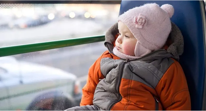 نکات کلیدی که در حین مسافرت با وسایل نقلیه عمومی به همراه کودک  باید رعایت کنیم