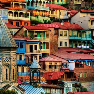 مشاهده خانه های قدیمی و زیبای شهر تفلیس 