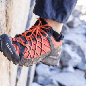 آشنایی با کفش کوهنوردی برند سالیوا