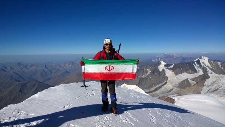 تور صعود به قله کازبک گرجستان